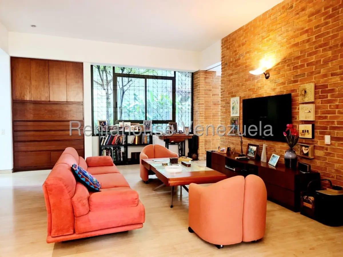 Bello y Amplio Apartamento en Venta Altamira, con gran jardin y propia piscina. - 11