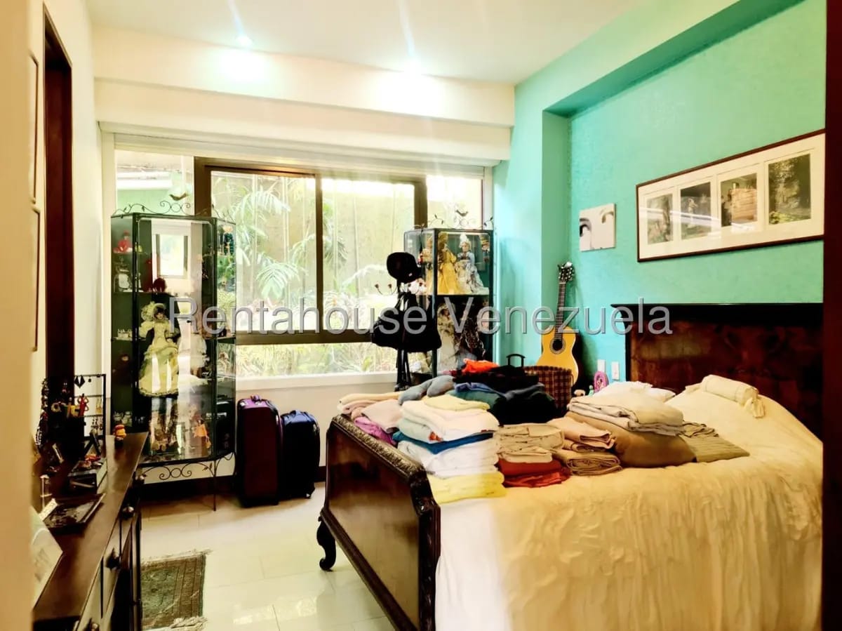 Bello y Amplio Apartamento en Venta Altamira, con gran jardin y propia piscina. - 19