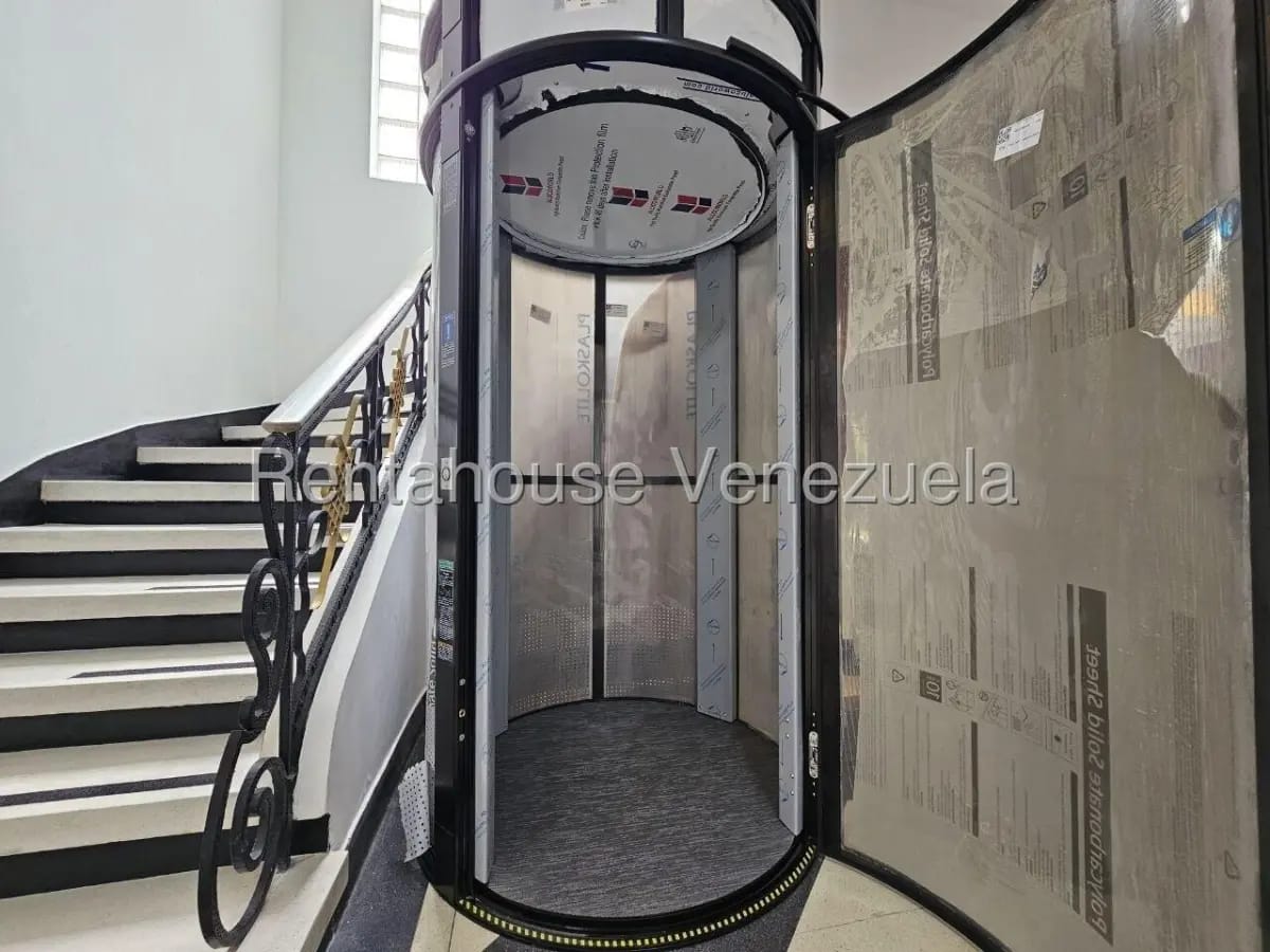 Extraordinario Propiedad Comercial En Venta San Bernardino, Caracas, Con Amplio Jardín - 10