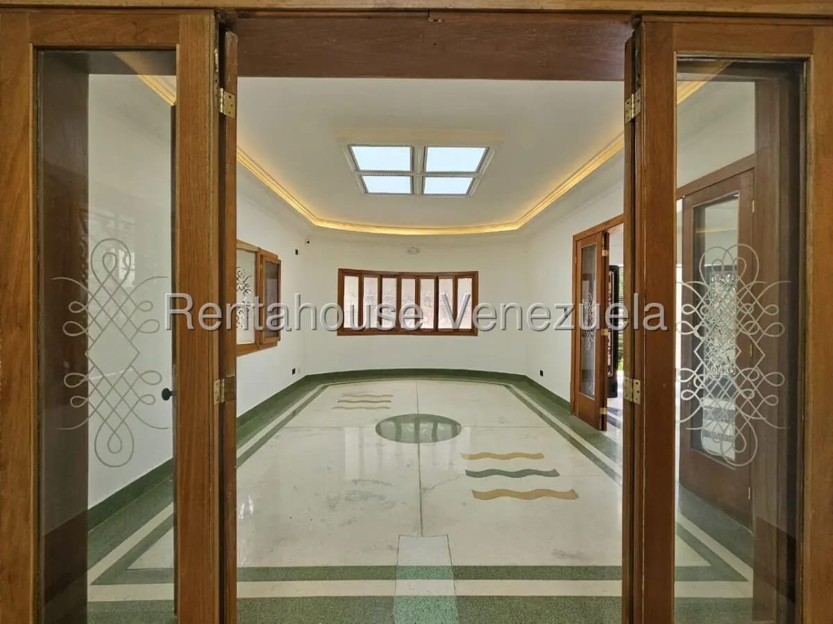 Extraordinario Propiedad Comercial En Venta San Bernardino, Caracas, Con Amplio Jardín - 15