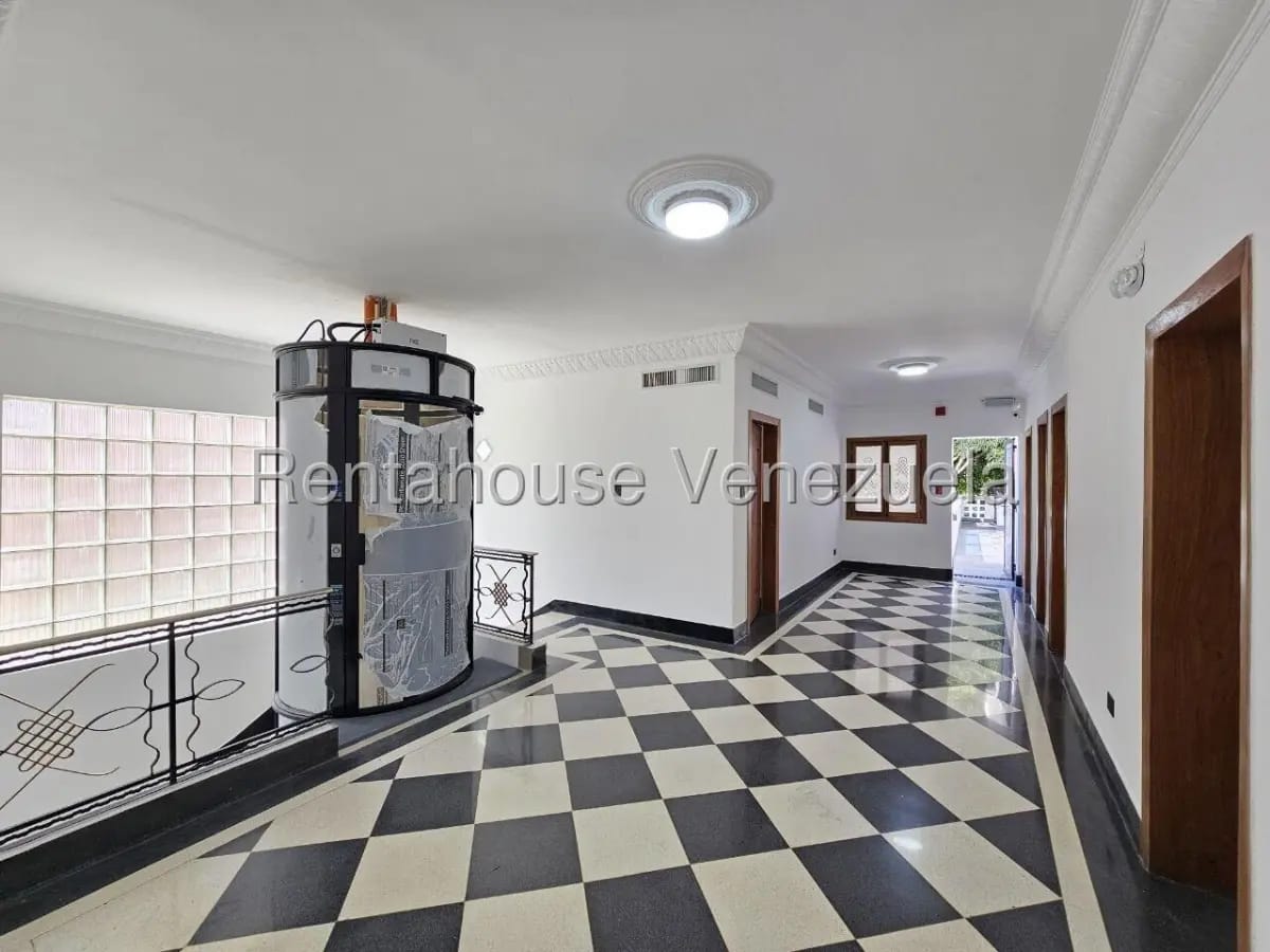 Extraordinario Propiedad Comercial En Venta San Bernardino, Caracas, Con Amplio Jardín - 20