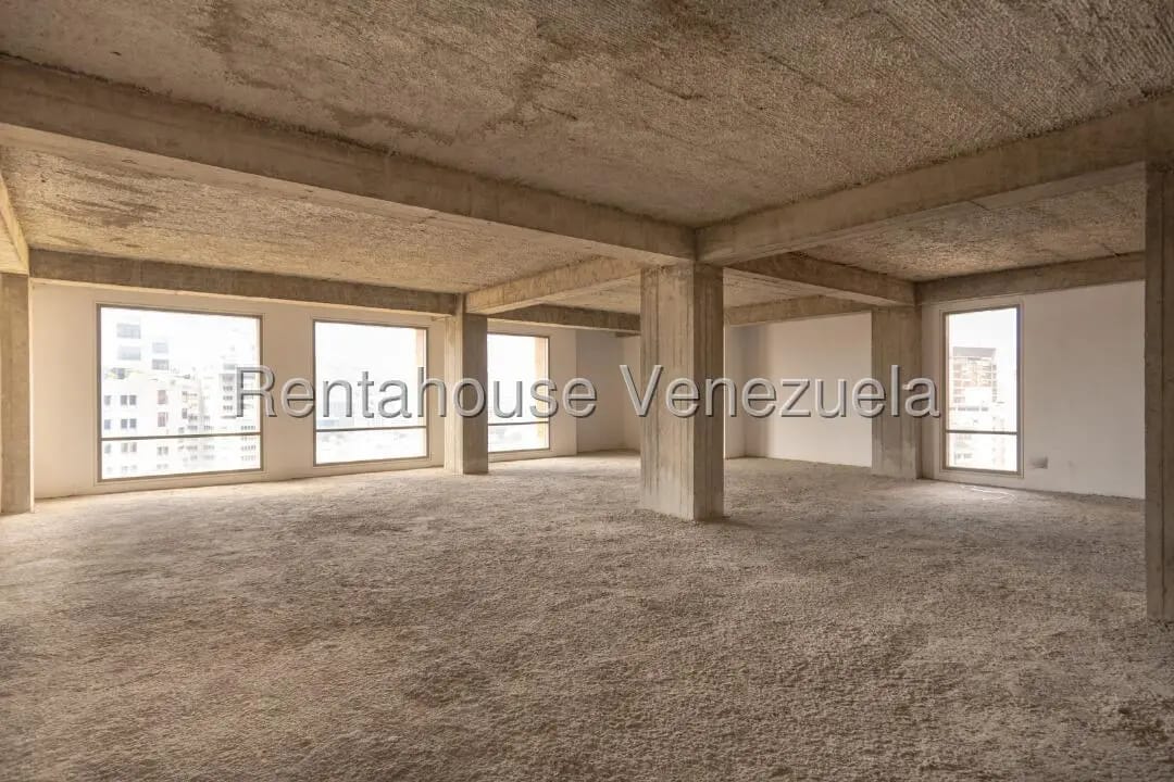 Gran Oficina En Torre Corporativa En Aquiler a Estrenar en El Corazón de Chacao - 5