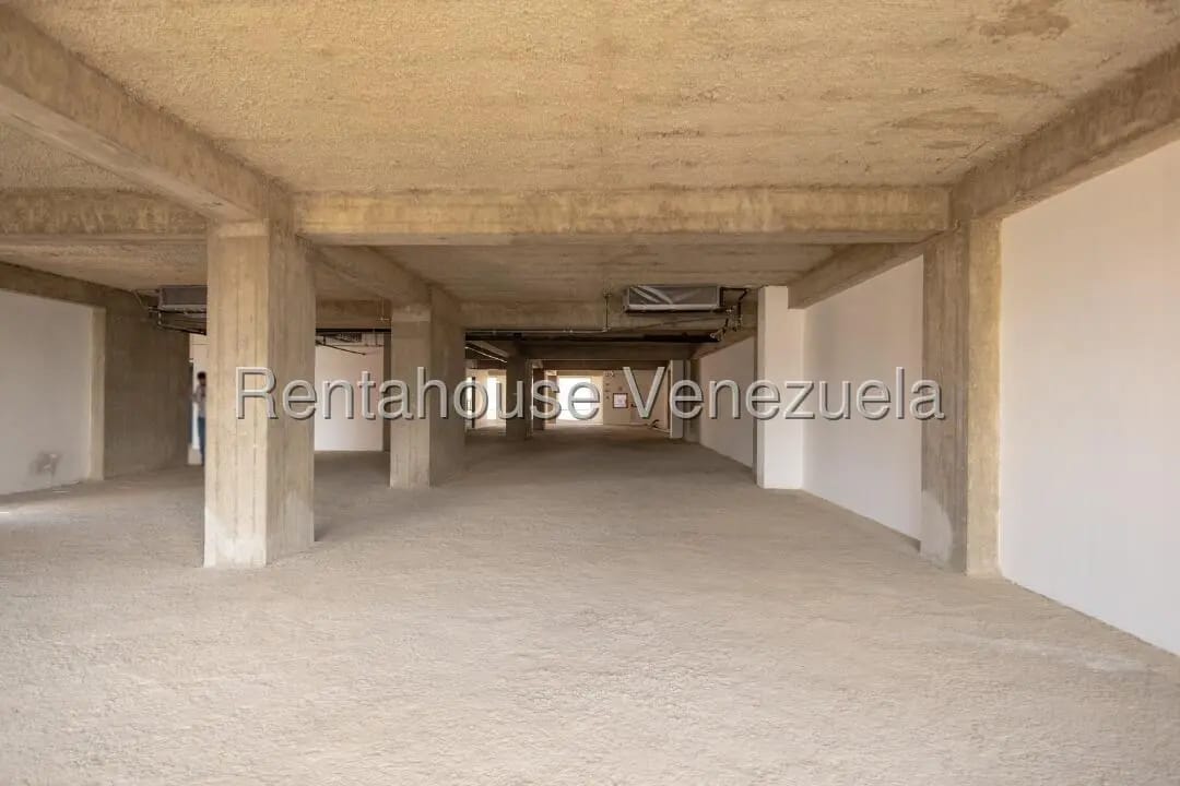 Gran Oficina En Torre Corporativa En Aquiler a Estrenar en El Corazón de Chacao - 14