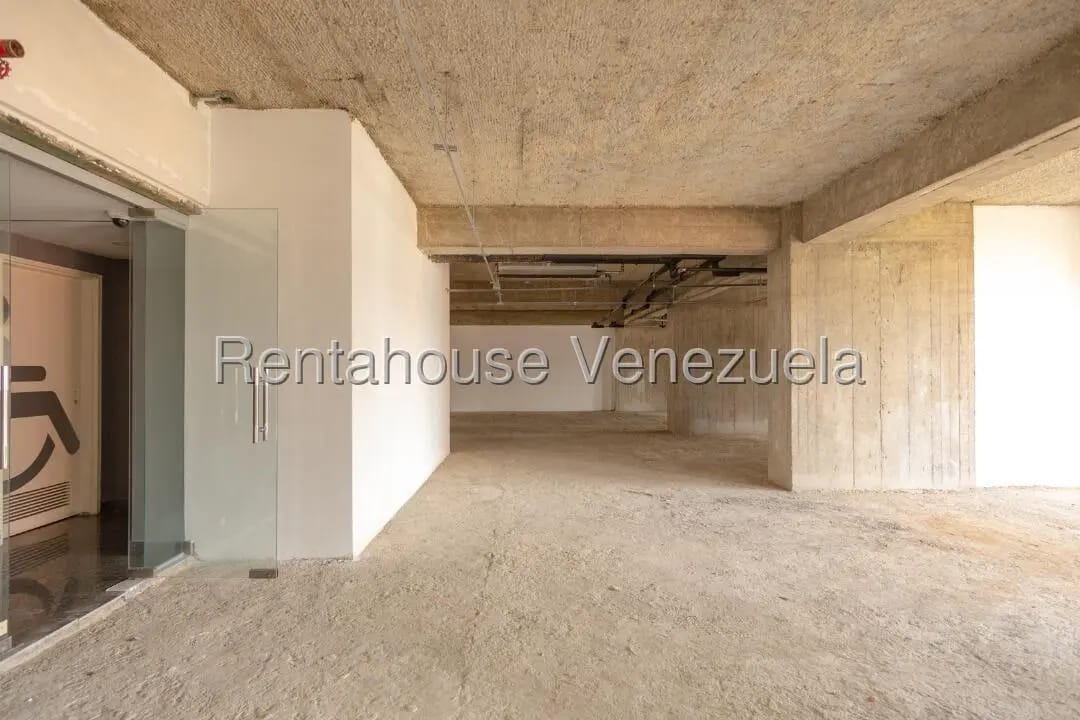 Gran Oficina En Torre Corporativa En Aquiler a Estrenar en El Corazón de Chacao - 17