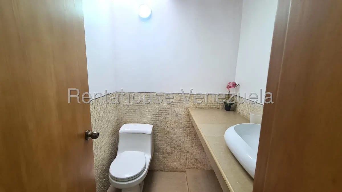 Excelente Apartamento en PB e Independiente al Edificio En Venta Chuao, Caracas - 6