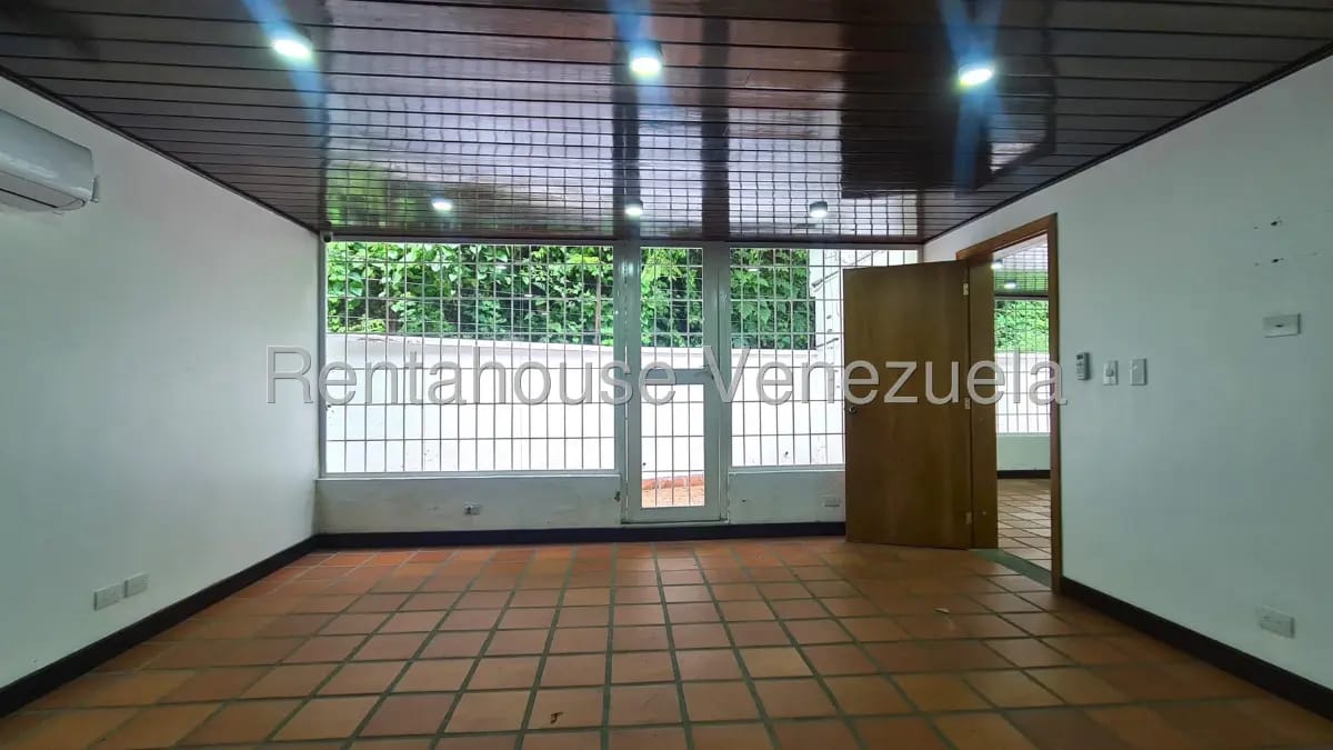 Excelente Apartamento en PB e Independiente al Edificio En Venta Chuao, Caracas - 9