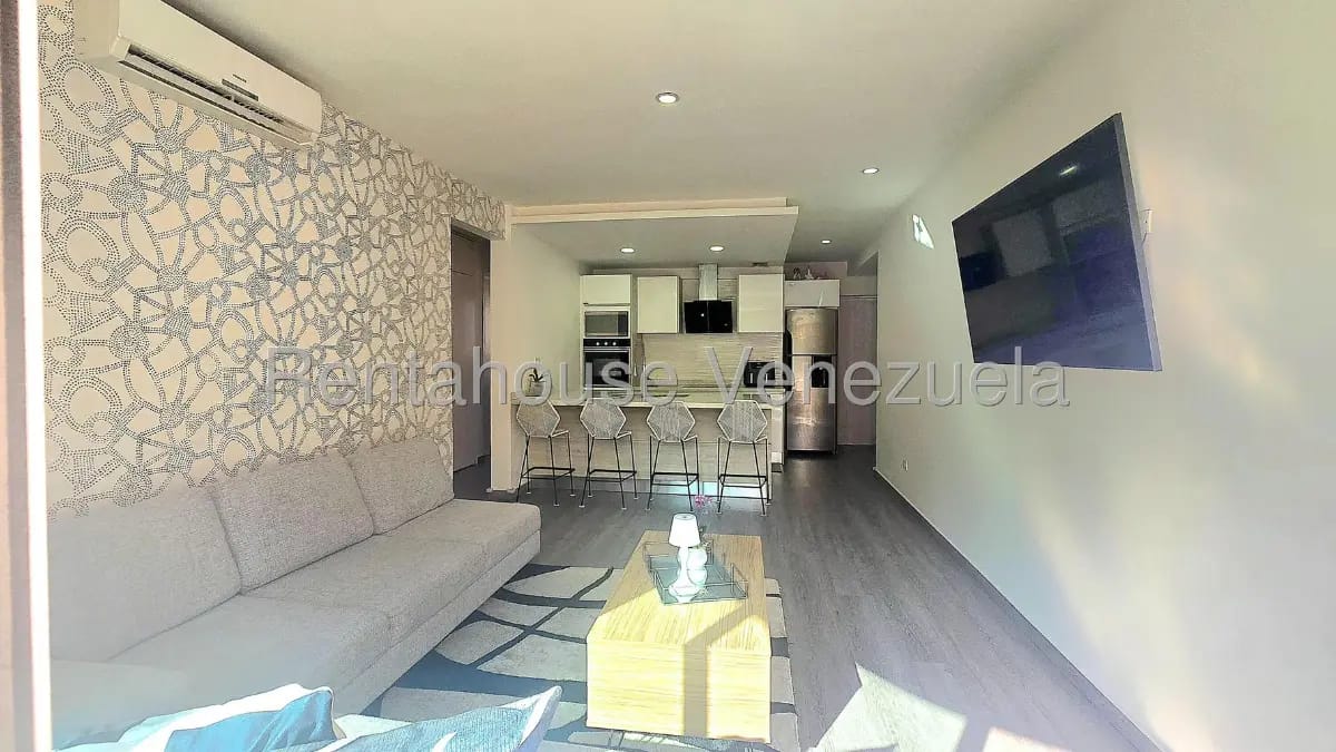 Lindo y Cómodo Apartamento En Venta Santa Fe Sur, Caracas - 3