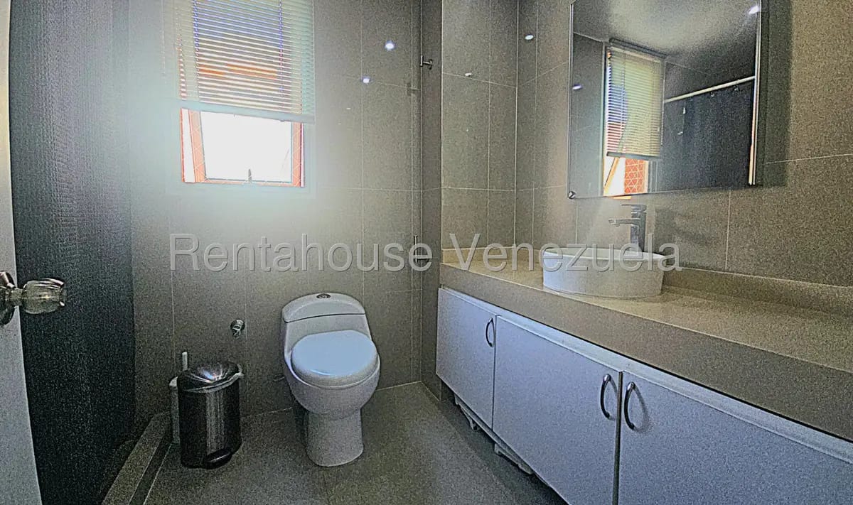 Lindo y Cómodo Apartamento En Venta Santa Fe Sur, Caracas - 12
