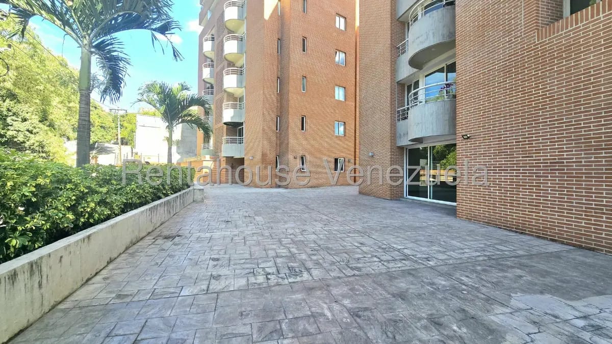 Lindo y Cómodo Apartamento En Venta Santa Fe Sur, Caracas - 16