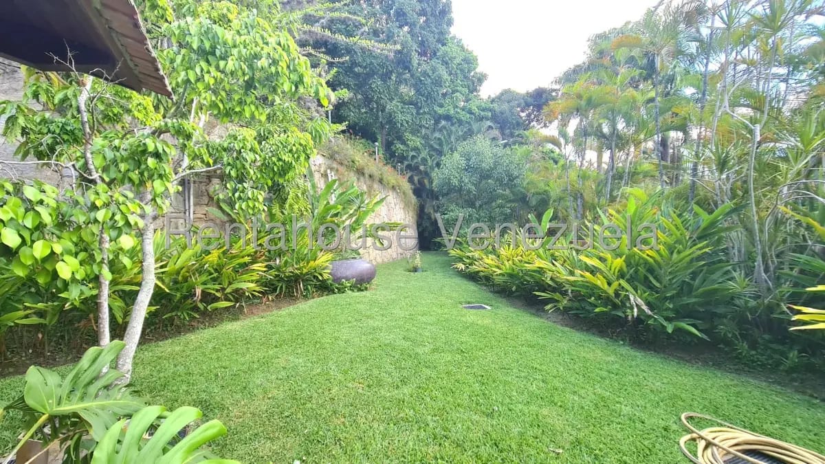 Bella y Acogedora Casa en Venta Colinas de Los Ruices, Caracas - 11