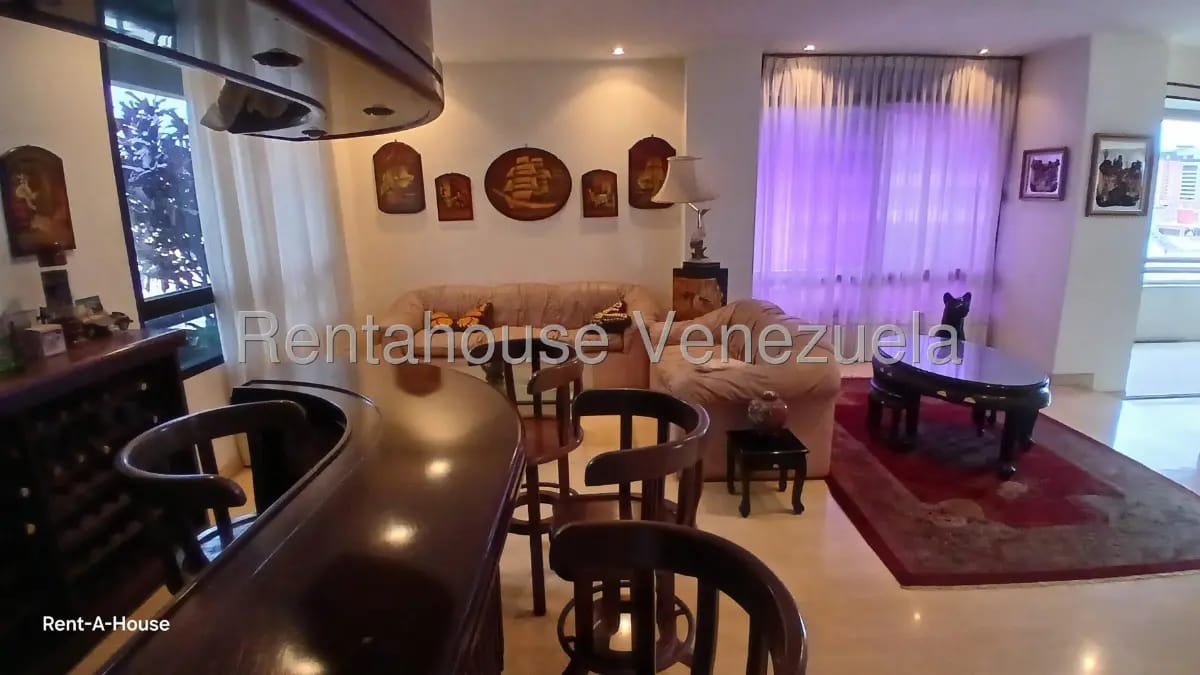 Amplio Apartamento En Venta La Florida Caracas - 17