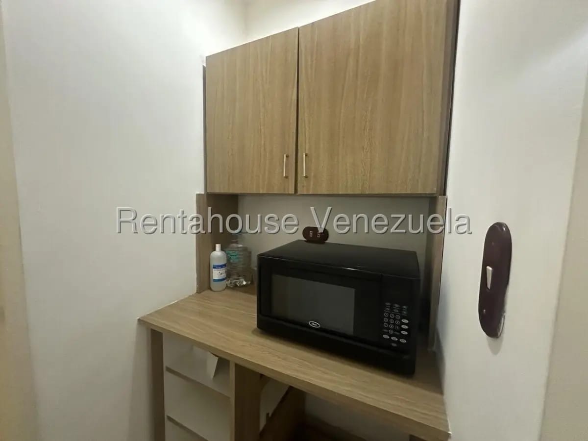 Excelente Oficina en el Corazon de Bello Monte Caracas - 10