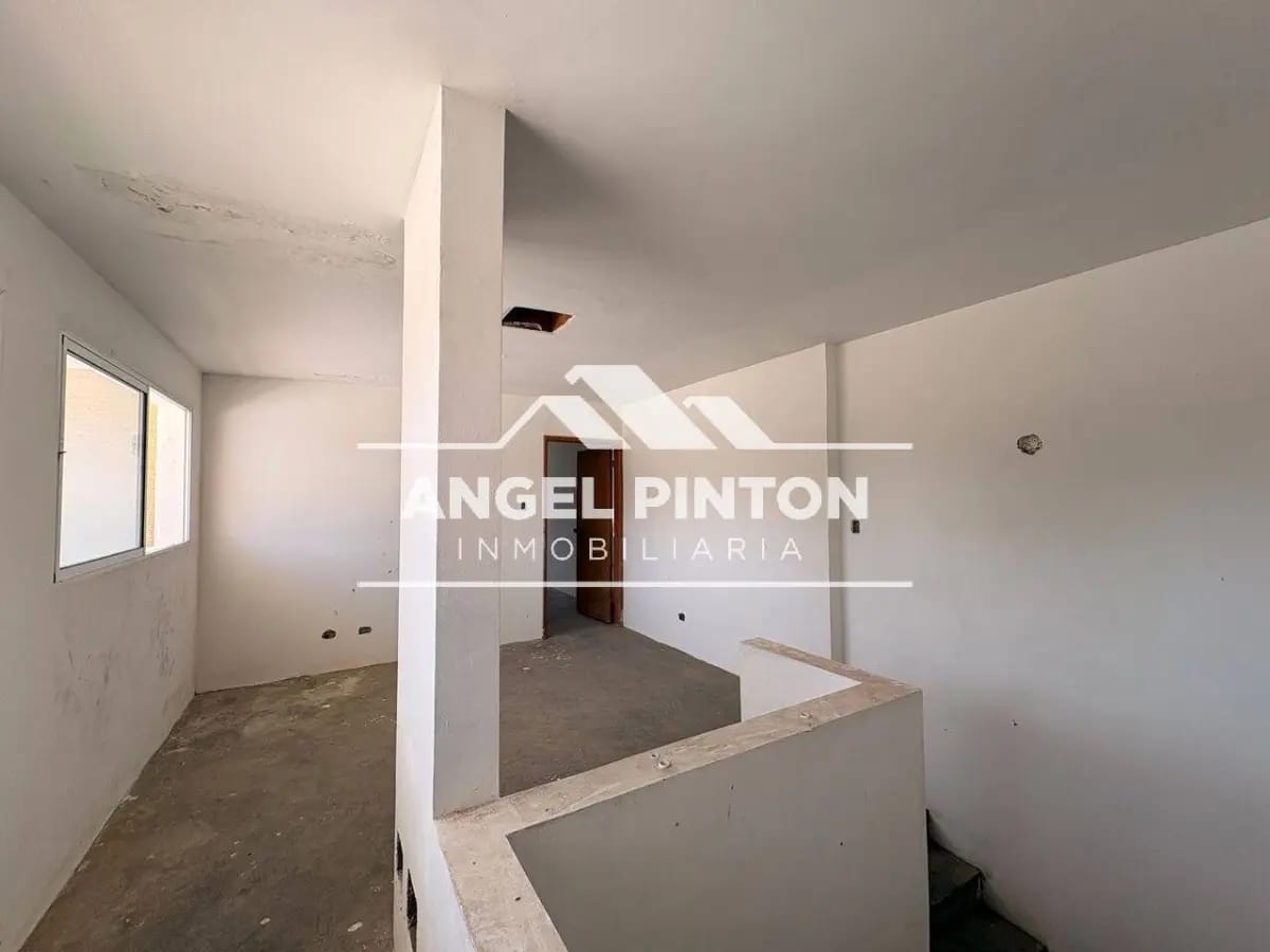 CASA EN VENTA LA CREOLE VILLA ASISIS MARACAIBO VENEZUELA API 9417 - 9