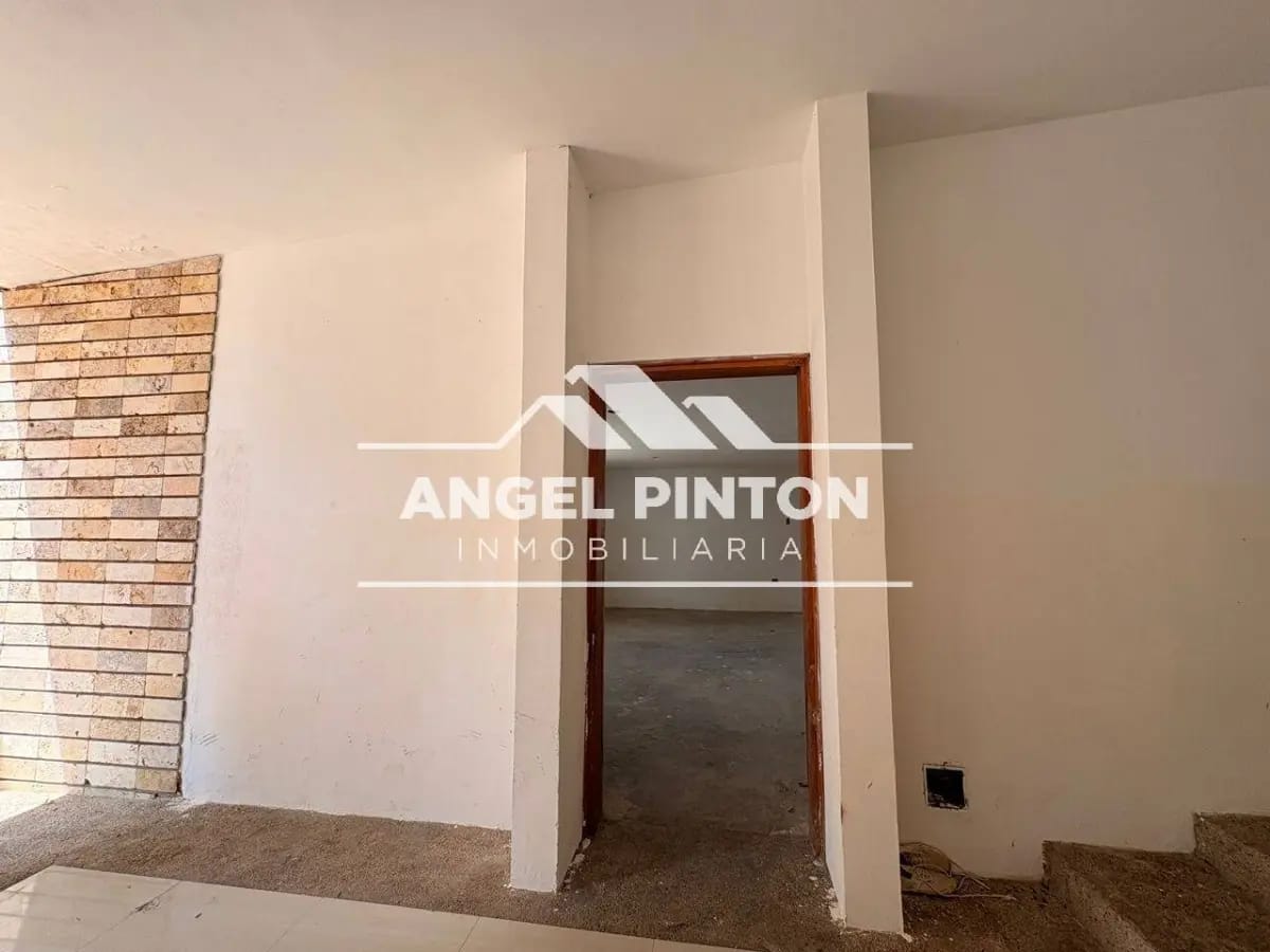 CASA EN VENTA LA CREOLE VILLA ASISIS MARACAIBO VENEZUELA API 9417 - 10