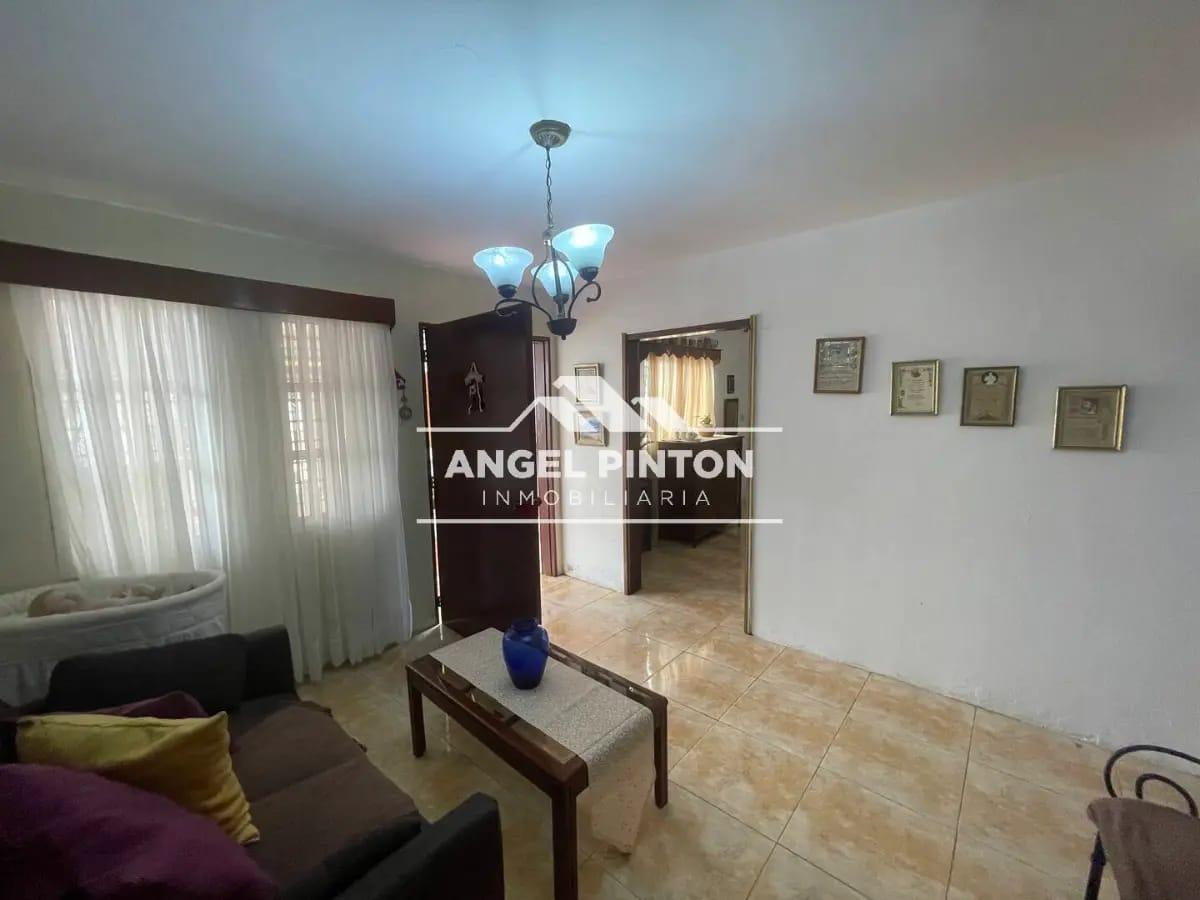 CASA VENTA FUNDACIÓN MENDOZA MARACAIBO VENEZUELA API9058 - 11