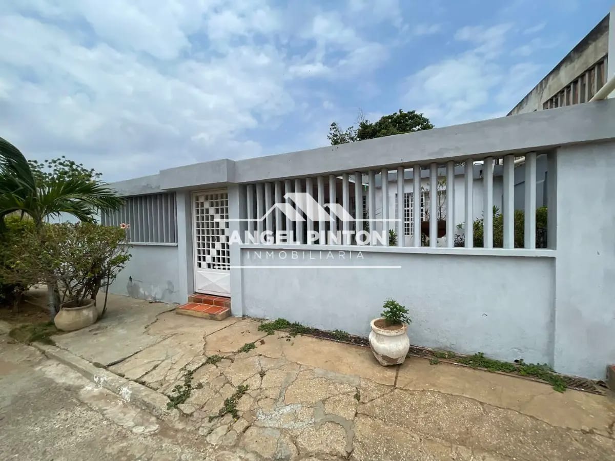 CASA VENTA FUNDACIÓN MENDOZA MARACAIBO VENEZUELA API9058 - 12