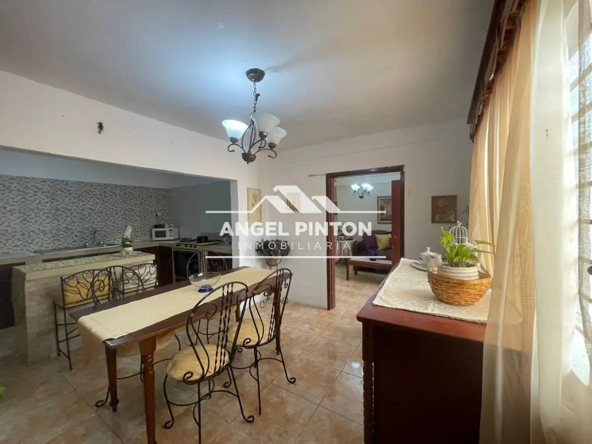 CASA VENTA FUNDACIÓN MENDOZA MARACAIBO VENEZUELA API9058 - 15