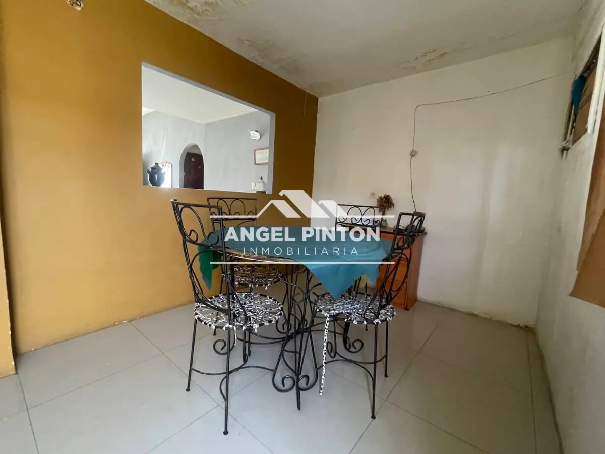 CASA EN VENTA ALTOS DE SOL AMADO MARACAIBO VENEZUELA API 8938 - 2