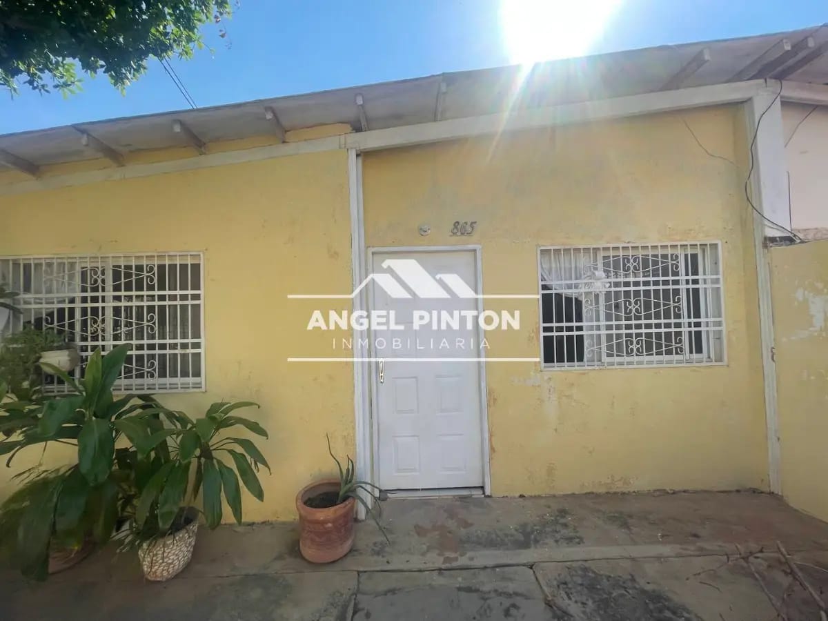 EN VENTA CASA ALTOS DE SOL AMADA MARACAIBO API9322 - 12