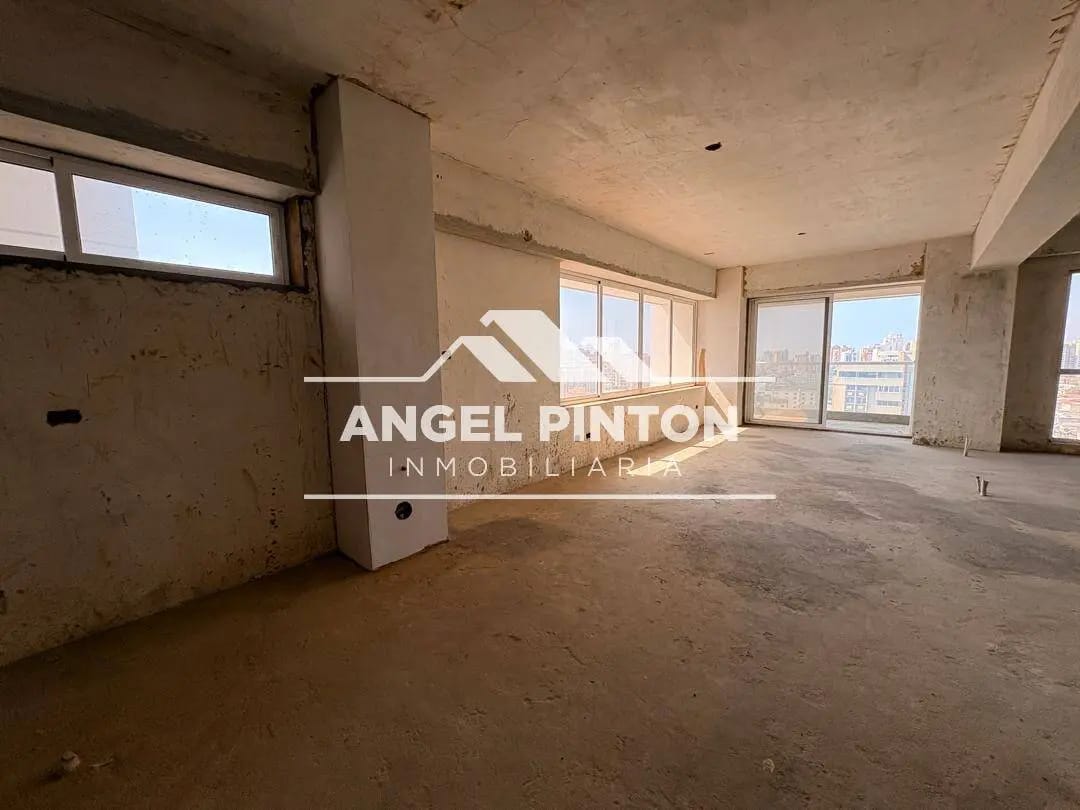 APARTAMENTO VENTA TORRE 9 MARACAIBO VENEZUELA API 9373 - 2