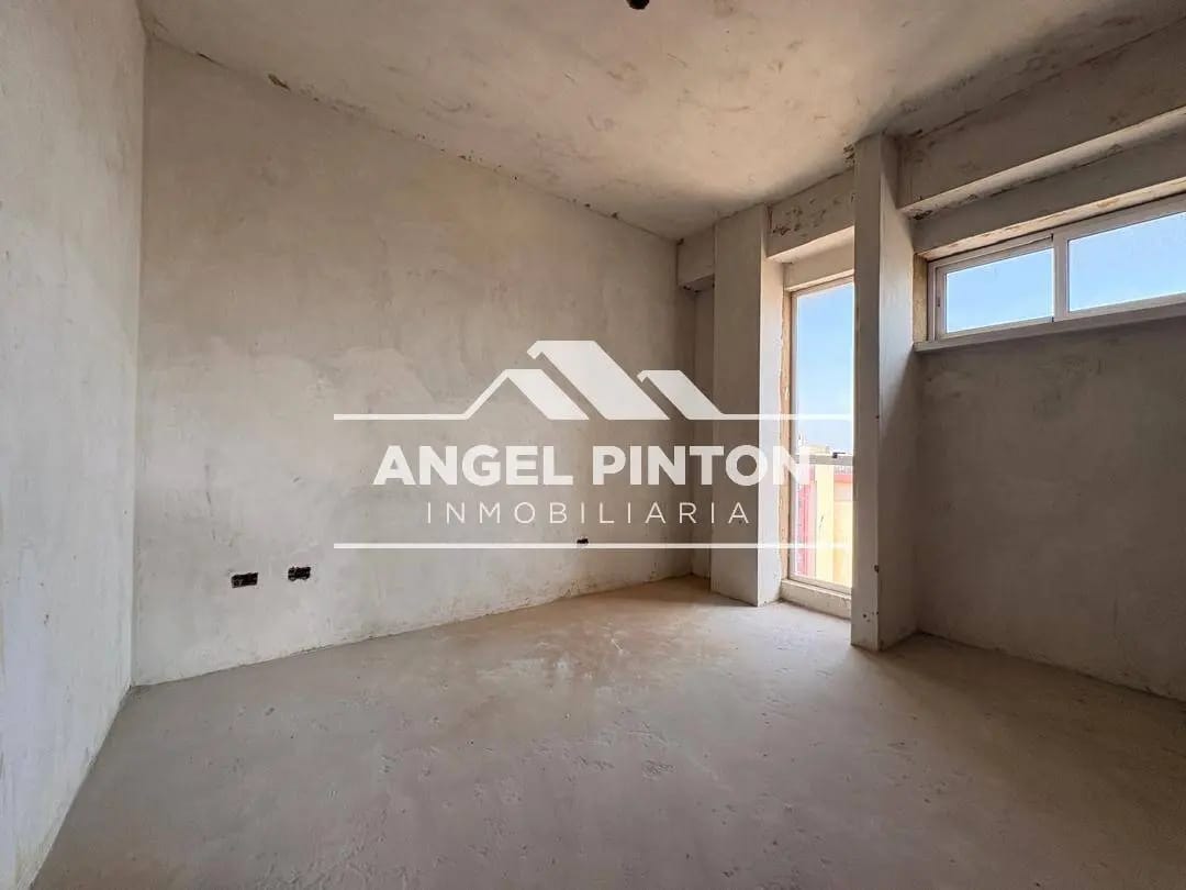 APARTAMENTO VENTA TORRE 9 MARACAIBO VENEZUELA API 9379 - 4