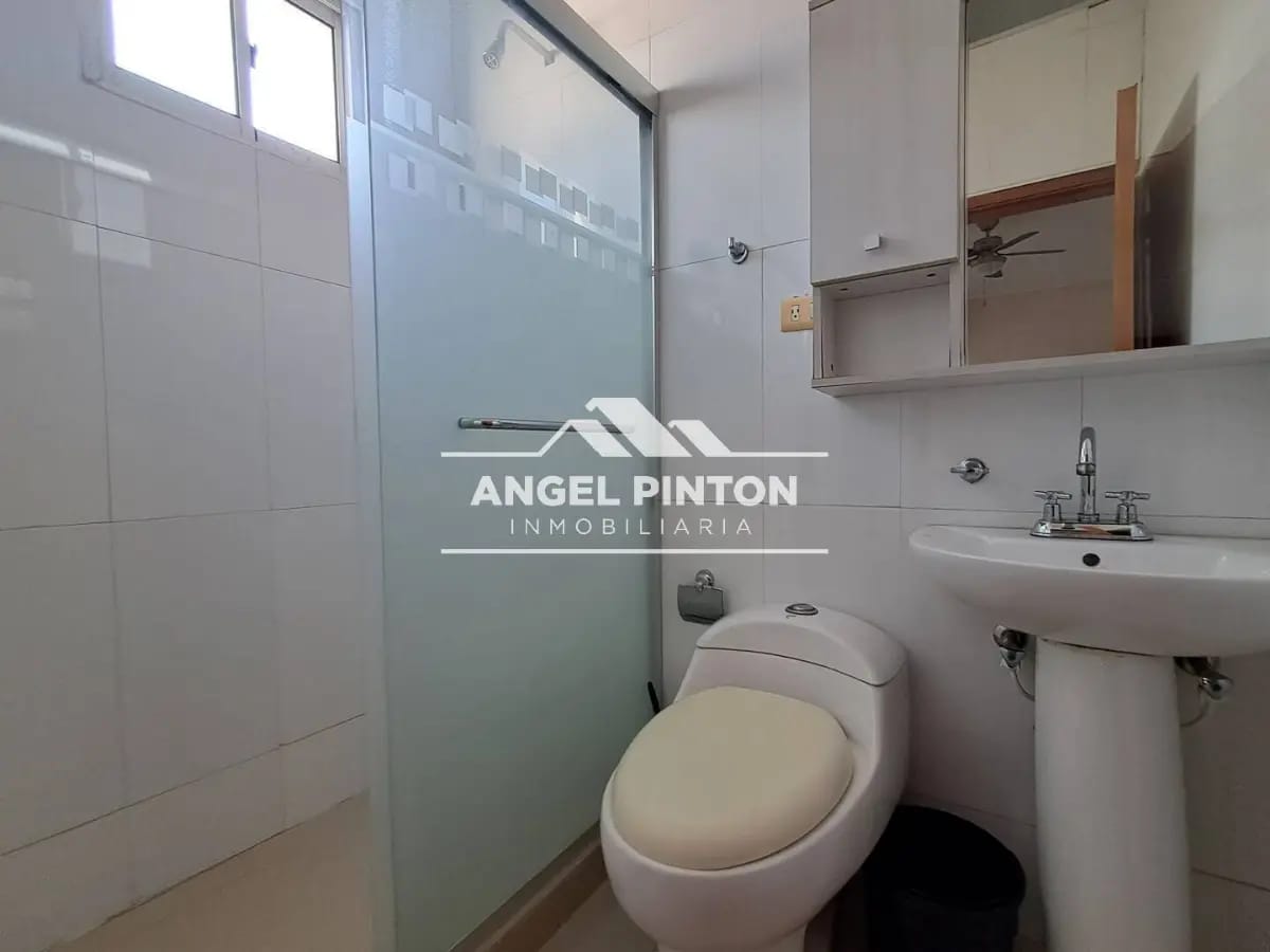 EDIFICIO COMERCIAL VENTA CIRCUNVALACIÓN 1 MARACAIBO VENEZUELA API 9035