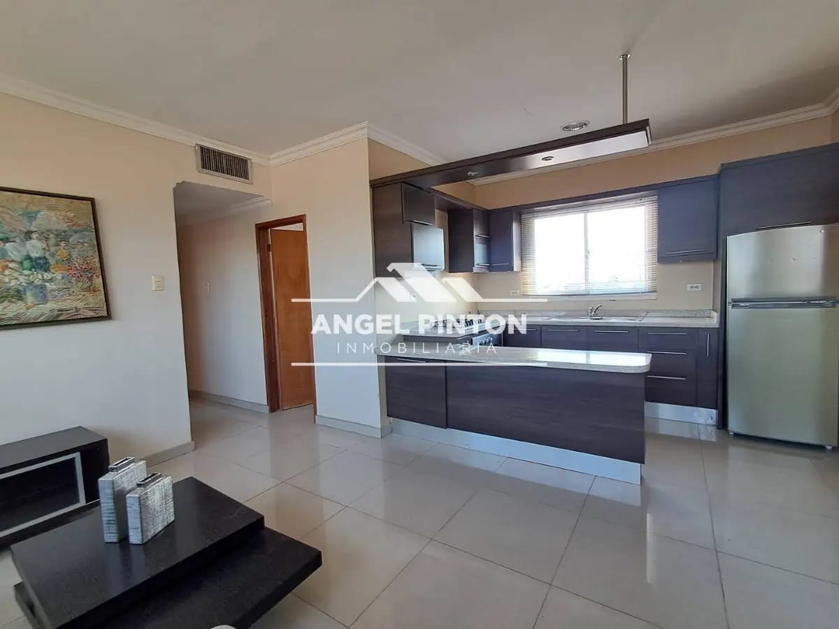 EDIFICIO COMERCIAL VENTA CIRCUNVALACIÓN 1 MARACAIBO VENEZUELA API 9035 - 8