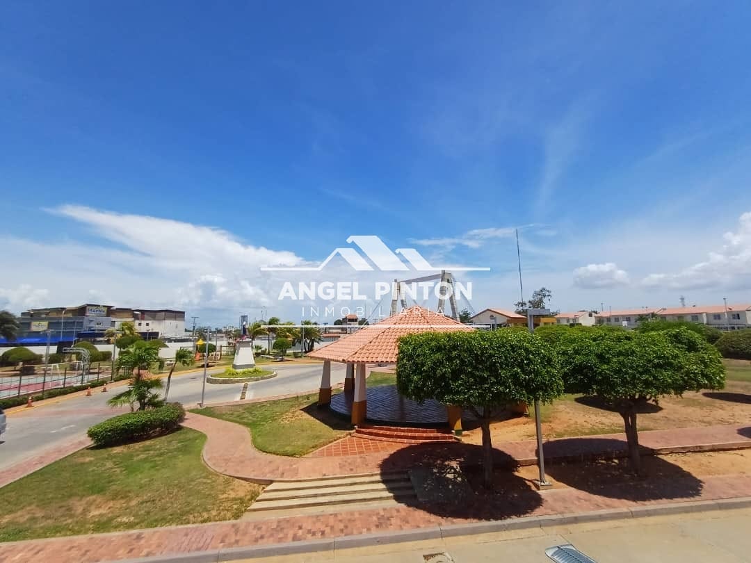 TOWNHOUSE VENTA VILLA MARACAIBO MARACAIBO VENEZUELA API 9192 - 4