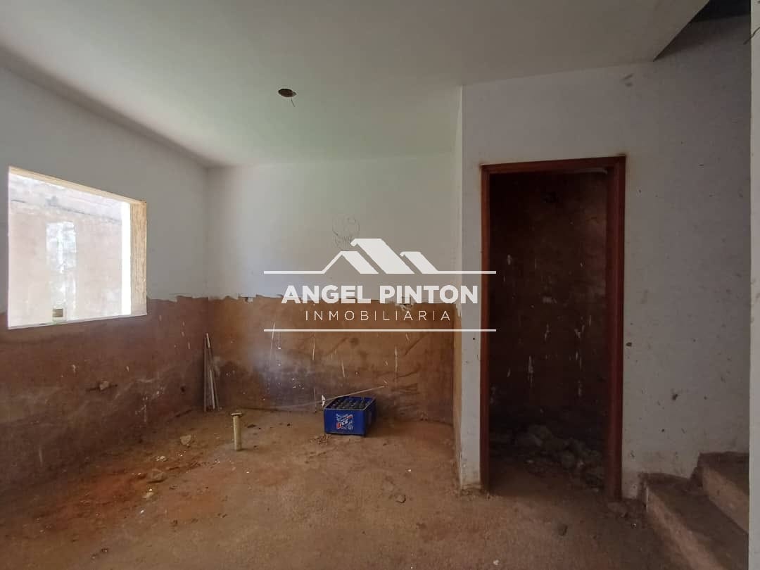 TOWNHOUSE VENTA VILLA MARACAIBO MARACAIBO VENEZUELA API 9192 - 16