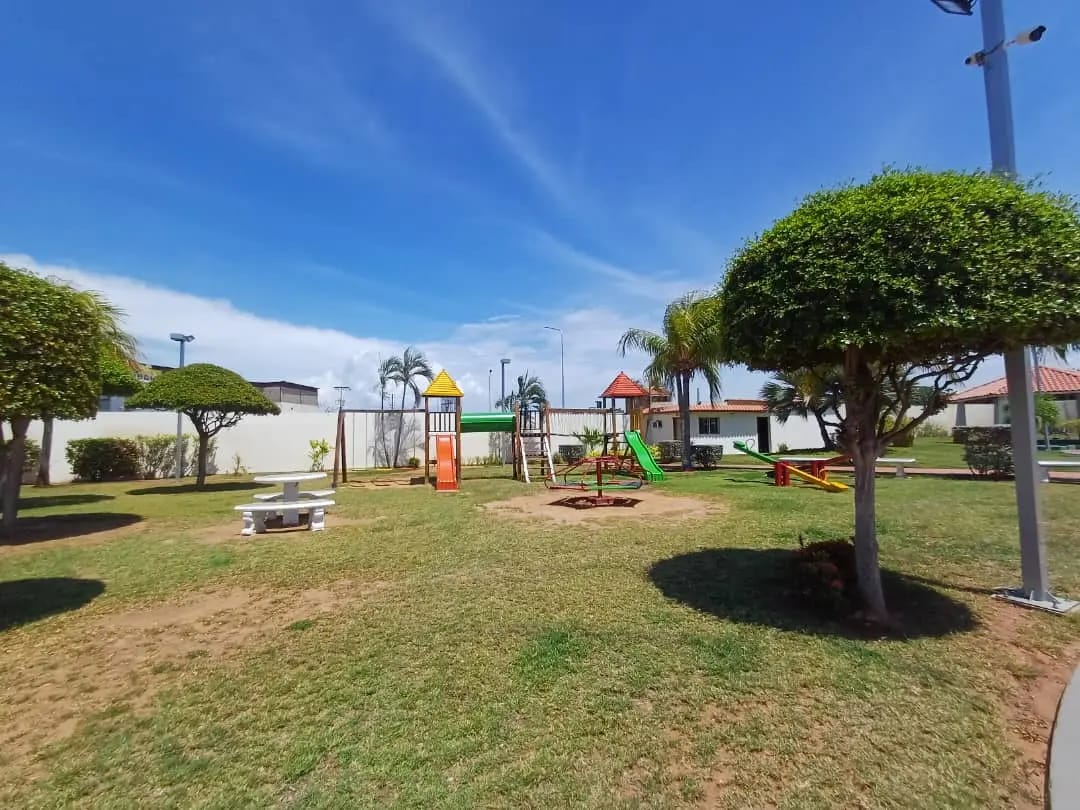 TOWNHOUSE VENTA VILLA MARACAIBO MARACAIBO VENEZUELA API 9192 - 23