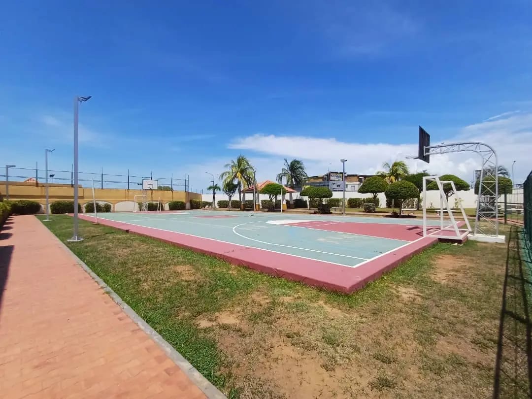 TOWNHOUSE VENTA VILLA MARACAIBO MARACAIBO VENEZUELA API 9192 - 24