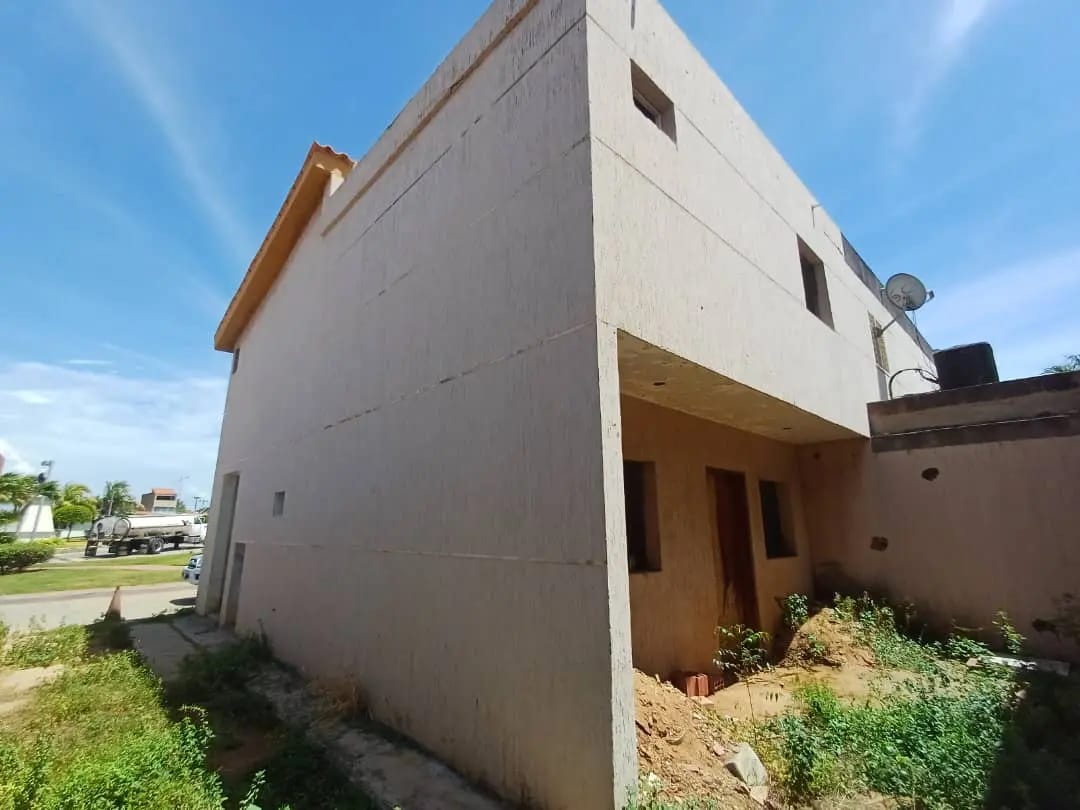 TOWNHOUSE VENTA VILLA MARACAIBO MARACAIBO VENEZUELA API 9192 - 25