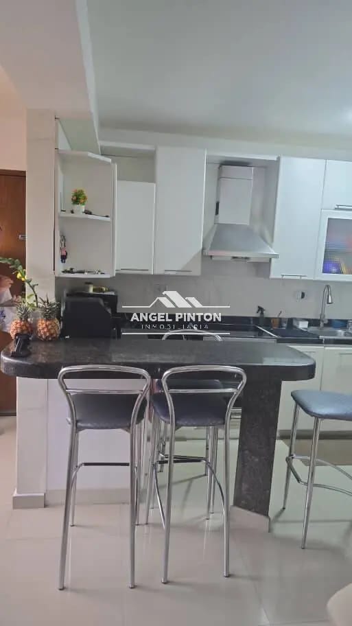 APARTAMENTO VENTA AV BELLA VISTA MARACAIBO VENEZUELA API 93310 - 5