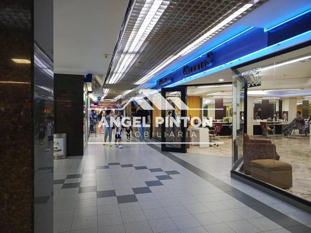 LOCAL COMERCIAL ALQUILER AV. LA LIMPIA MARACAIBO VENEZUELA API 9434 - 5