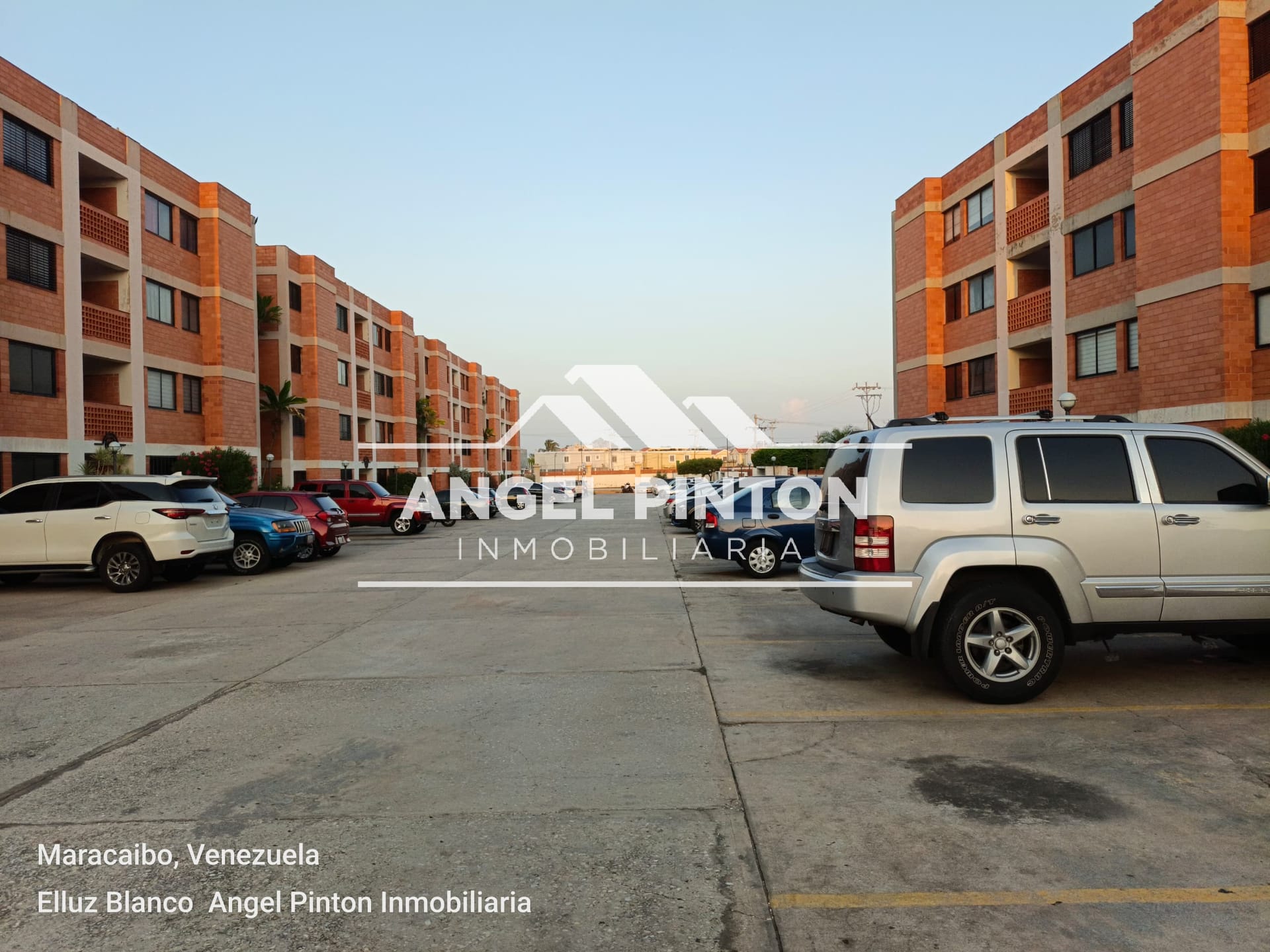 APARTAMENTO ALQUILER MILAGRO NORTE MARACAIBO VENEZUELA API 9427 - 14