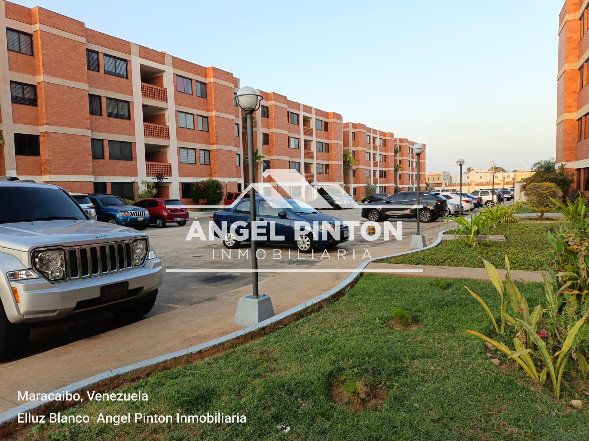 APARTAMENTO ALQUILER MILAGRO NORTE MARACAIBO VENEZUELA API 9427 - 16