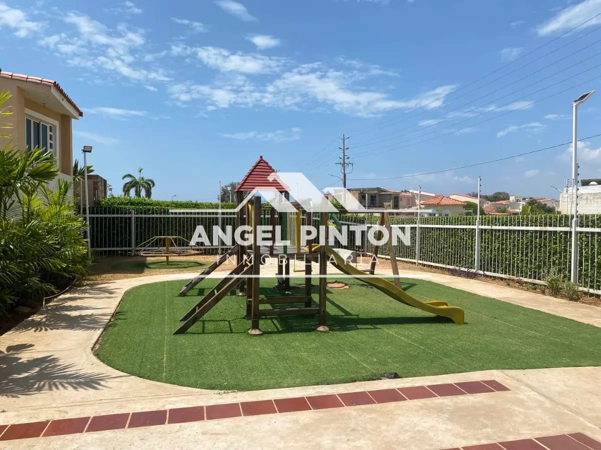CASA EN VENTA CAMINOS DEL DORAL MARACAIBO VENEZUELA API 9454 - 4