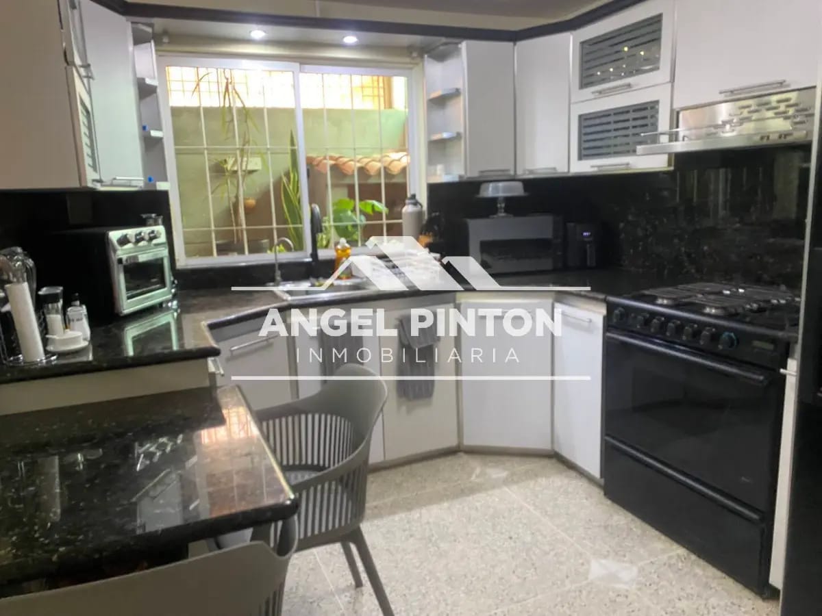 CASA EN VENTA CAMINOS DEL DORAL MARACAIBO VENEZUELA API 9454 - 6