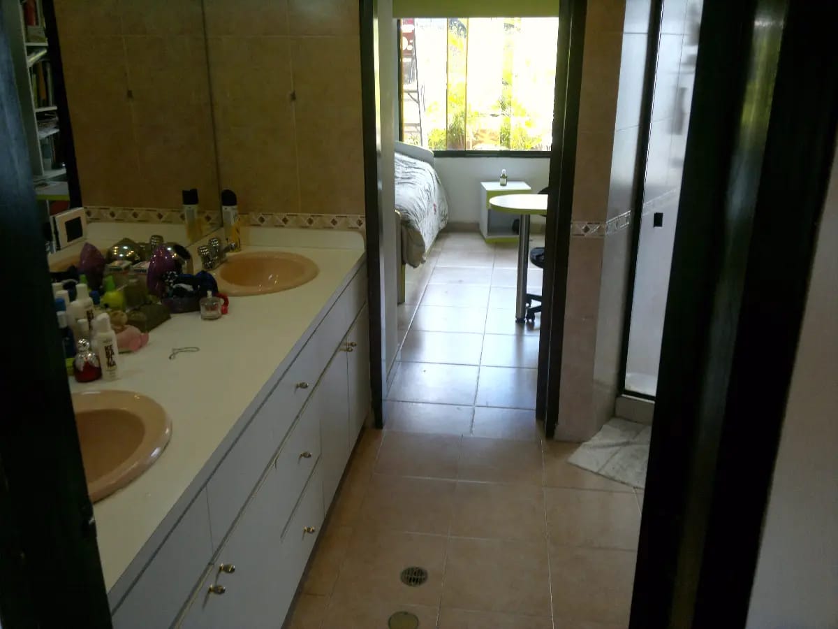 Hermoso apartamento PH en Campo Alegre Chacao - 12