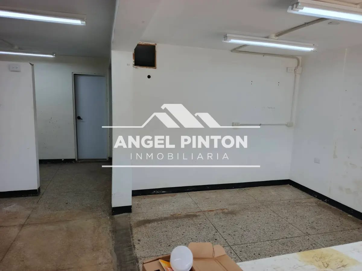 LOCAL COMERCIAL ALQUILER CENTRO SAN FRANCISCO VENEZUELA API 9456