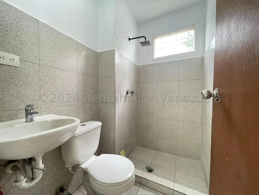 apartamento en pb en alquiler la ciudadela cagua con pozp de agua - 12