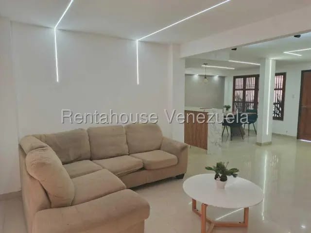 MLS 26-16925 CASA EN VENTA EN LA PICOLA ( CALLE CERRADA - 2