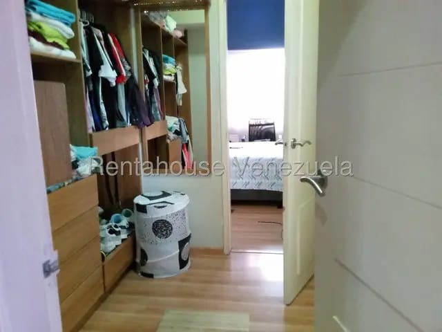 MLS 26-11757 VENTA DE TOWNHOUSE ACTUALIZADO VILLA SOL CARIBE ..KB - 10