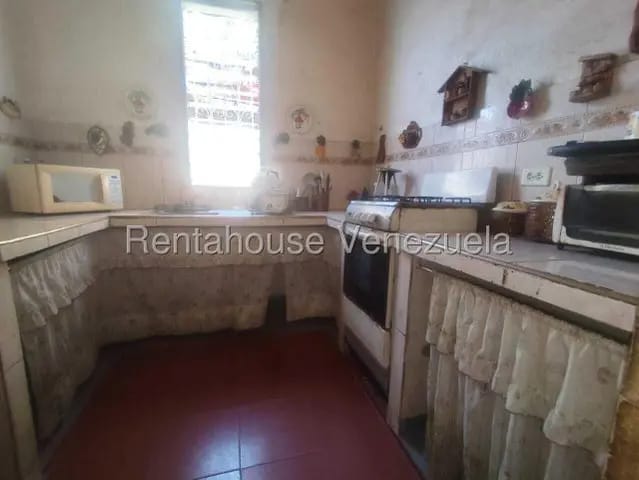 MLS 26-18973 CASA EN VENTA PARA RESTAURAR EN SANTA LUCIA - 5