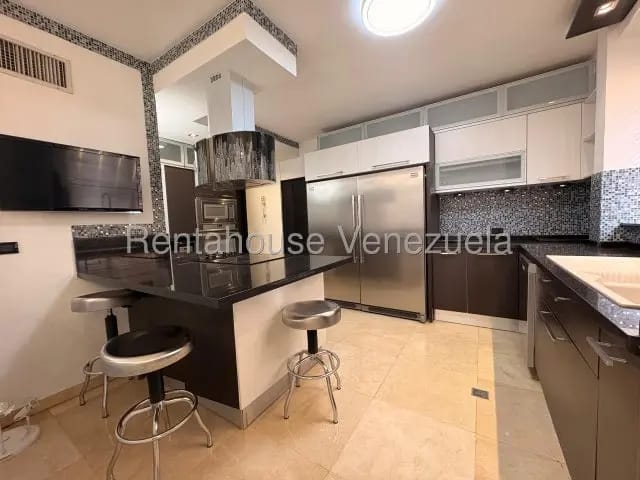 MLS 26-13910 VENTA DE TOWNHOUSE EN VILLA ANTAÑONA EN DORAL NORTE .. - 4
