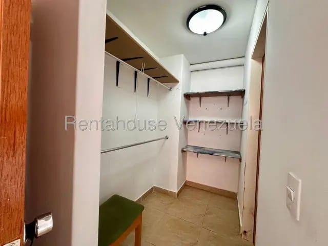 Remodelado Apartamento venta Carrizal Llano Alto - 11