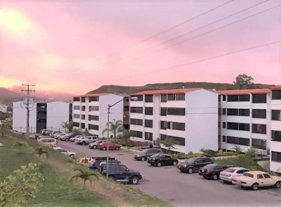 Bello apartamento venta El Solar De La Quinta Los Teques