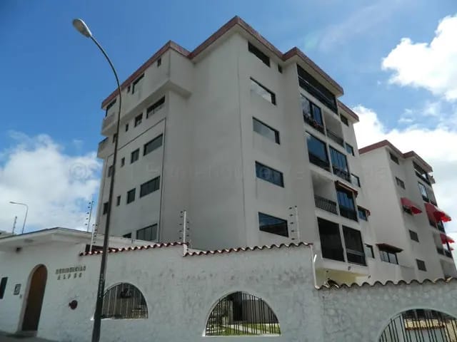 Hermoso apartamento venta Las Salias San Antonio