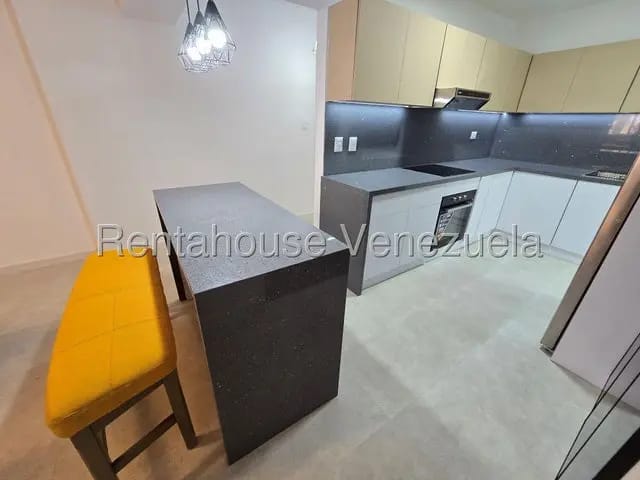 Increible y Remodelado apartamento venta Sebucan - 8