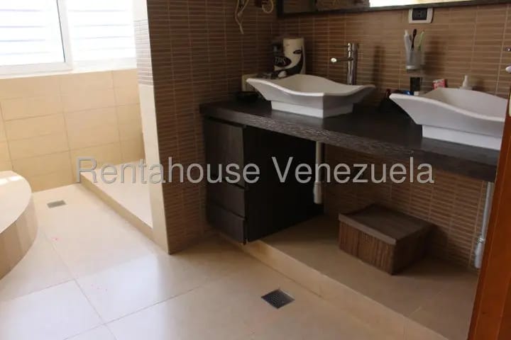 Bellisima casa venta Club De Campo San Antonio - 12